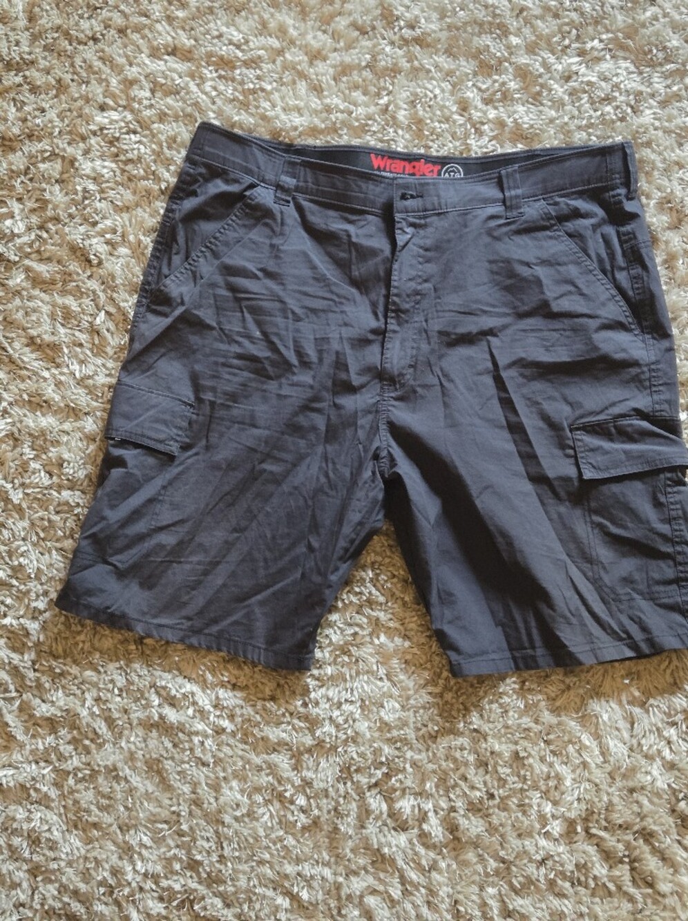 Men's Wrangler ATG Cargo Shorts - Dark Gray - size 40